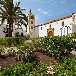 Antonia , Betancuria España
